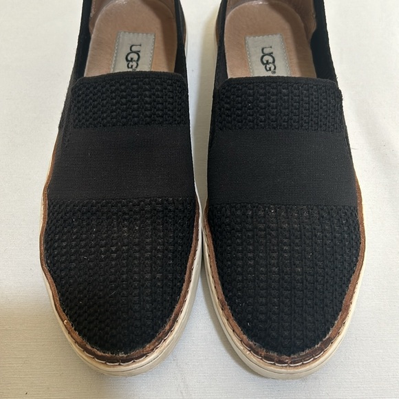 UGG WOMENS SAMMY SLIP ON LOAFER BLACK Sz 8.5 - Picture 4 of 9